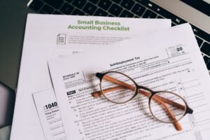 Do I Need to Register for VAT in UAE? 2026 Guide